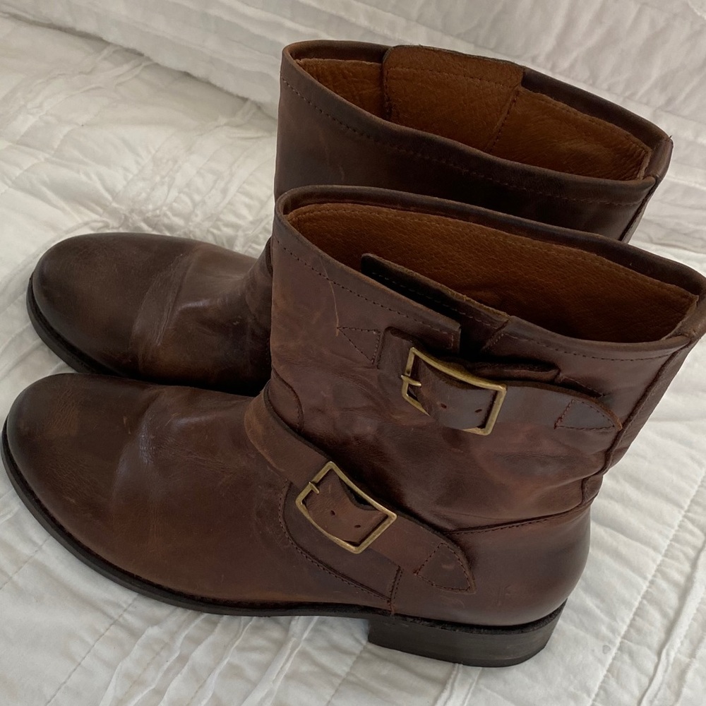 Frye - Vicky Engineer Leather Boot dark brown /8M